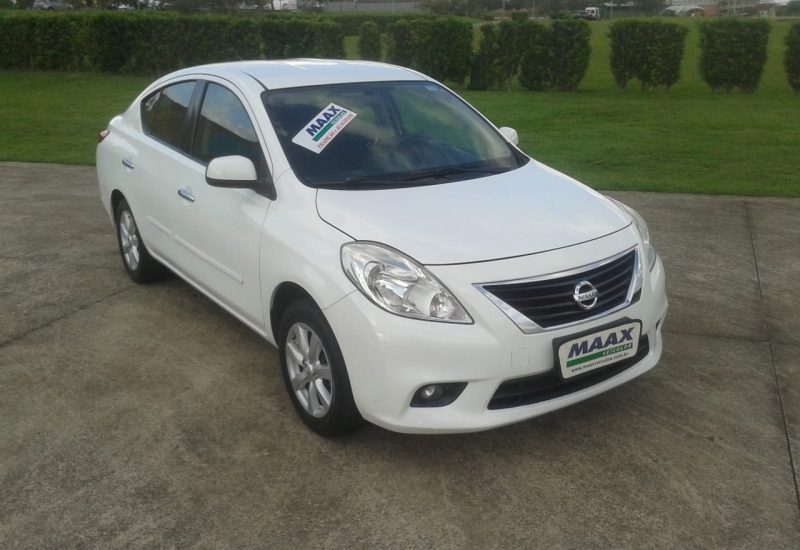 nissan versa 4