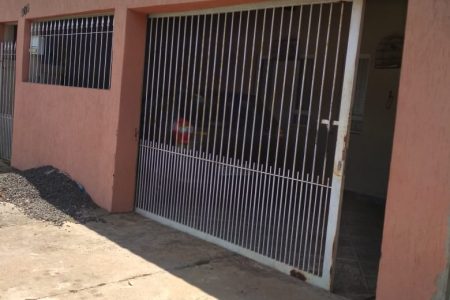 Casa com ponto comercial Botucatu 1