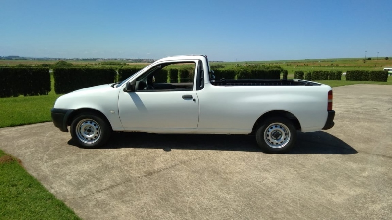 FORD COURIER 1.6 MPI L 8V FLEX 2P MANUAL 1