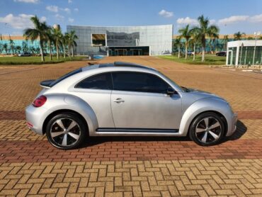 VOLKSWAGEN FUSCA 2.0 TSI 16V GASOLINA 2P AUTOMATICO 2