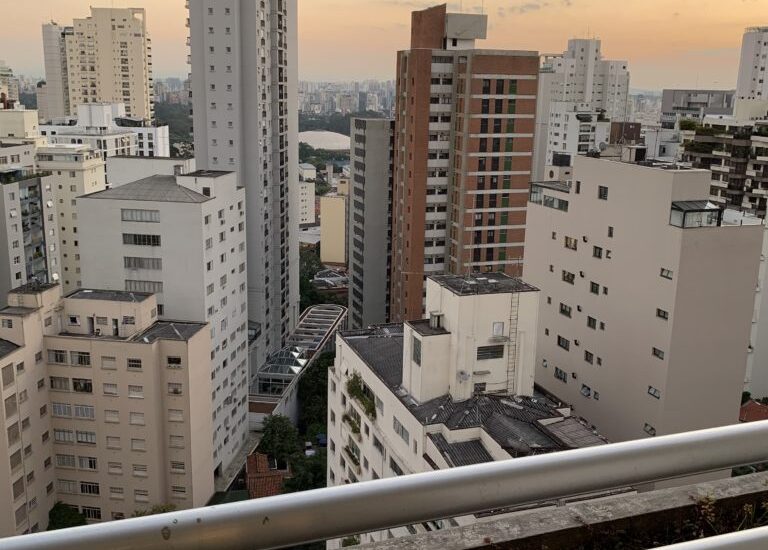 APARTAMENTO DE ALTO PADRÃO COM 300 M² EM SÃO PAULO, A DUAS QUADRAS DA AV. PAULISTA 05